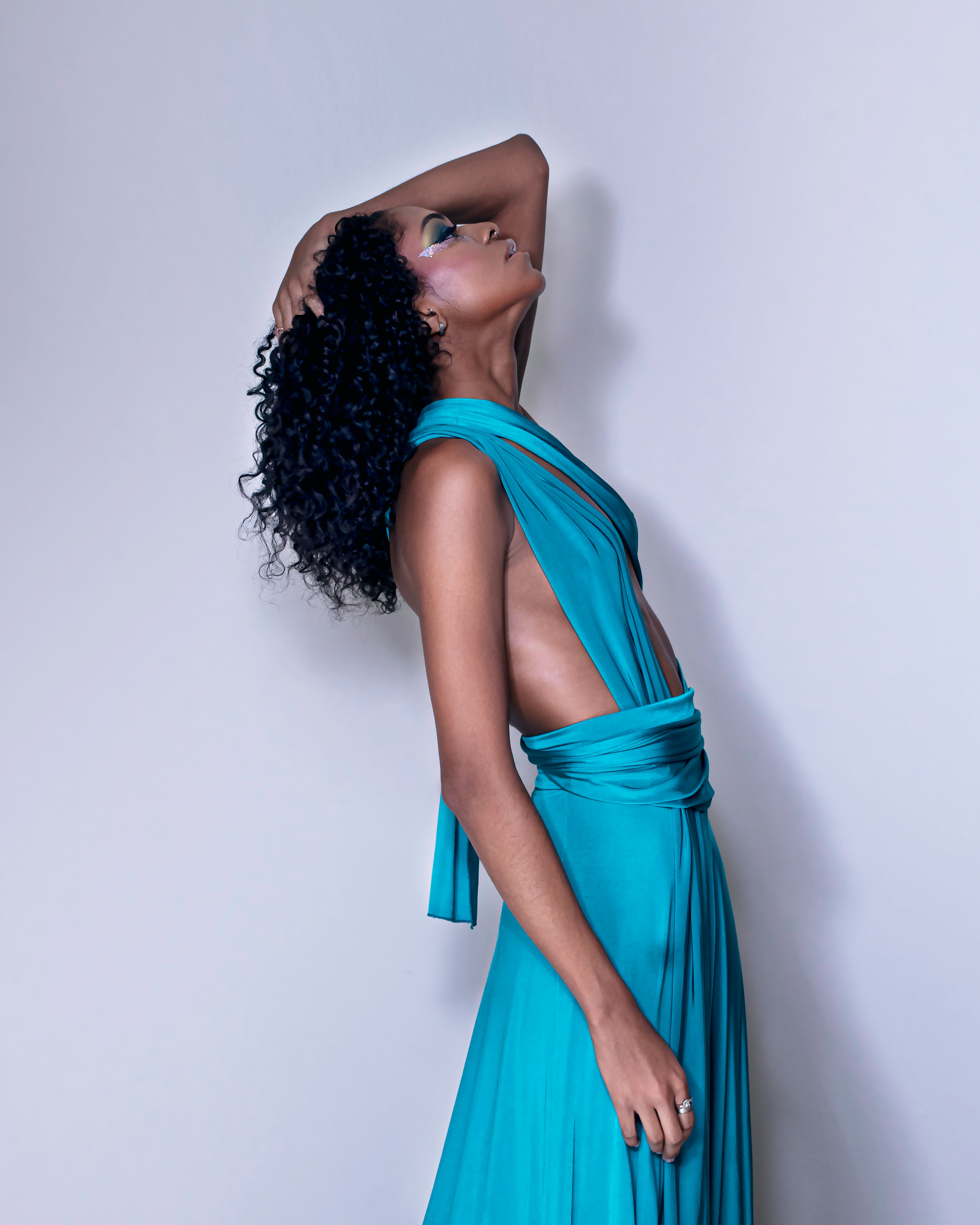 blue dress